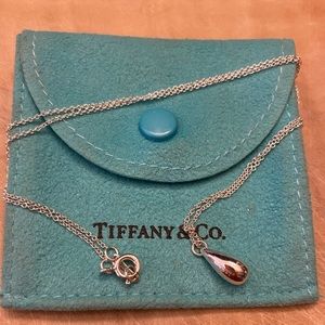 Tiffany & Co. Peretti single teardrop necklace